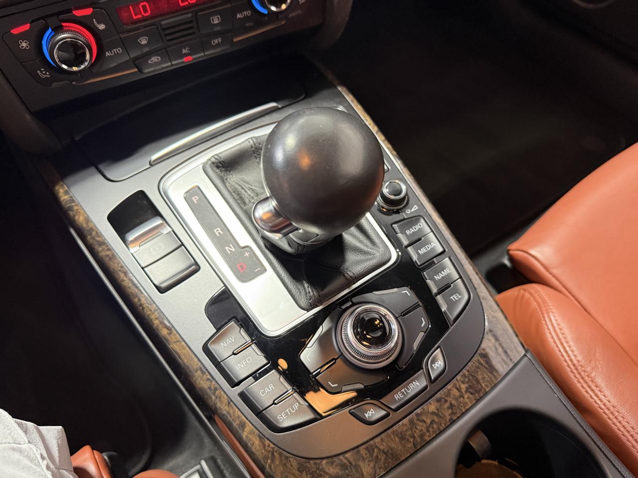 Audi S5  2011