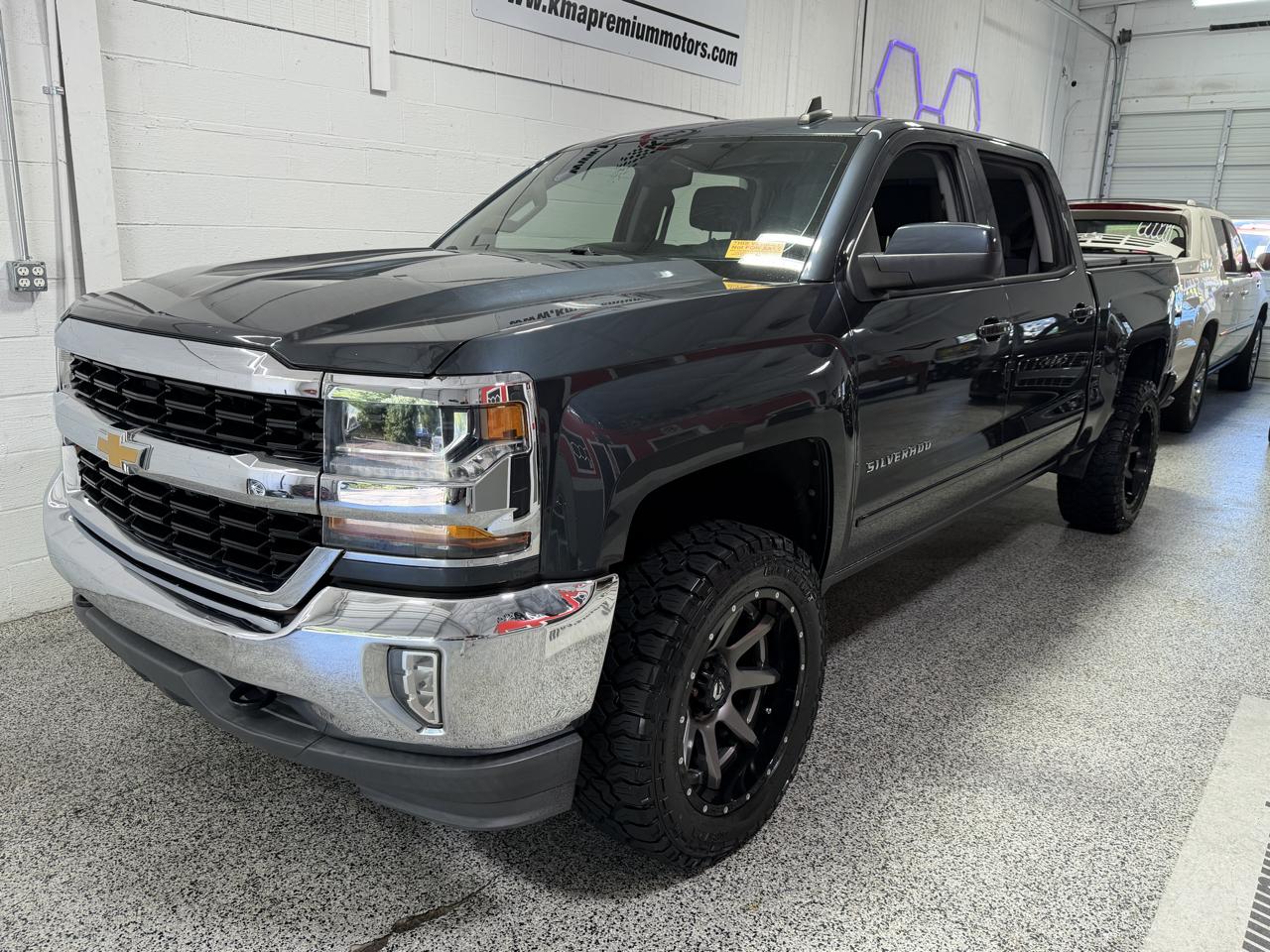 Chevrolet Silverado 1500 4WD Crew Cab 143.5" LT w/1LT 2018