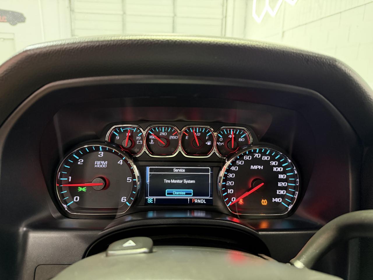 Chevrolet Silverado 1500 4WD Crew Cab 143.5" LT w/1LT 2018