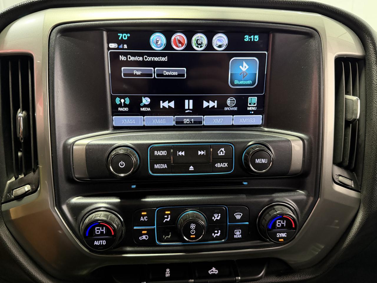 Chevrolet Silverado 1500 4WD Crew Cab 143.5" LT w/1LT 2018
