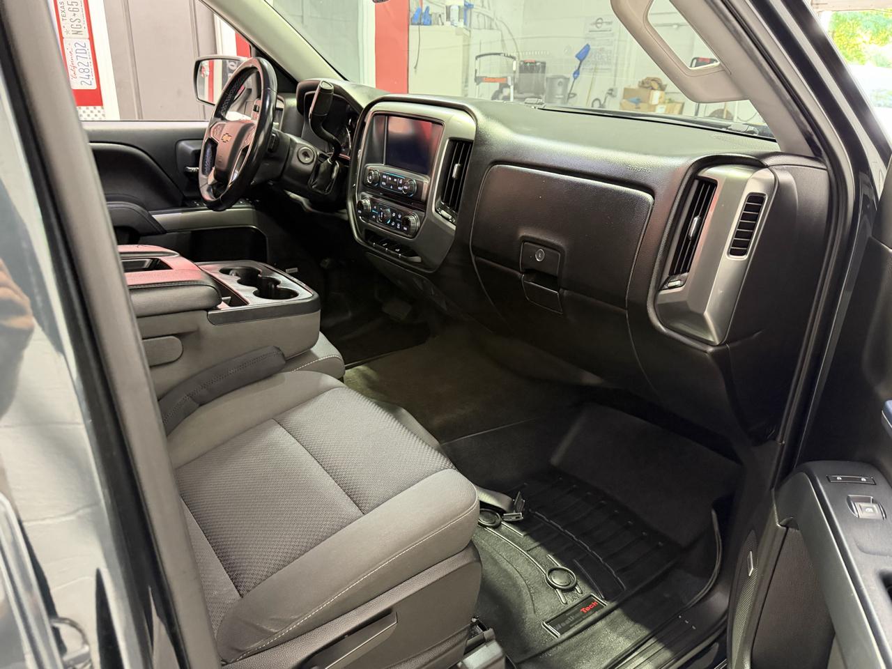 Chevrolet Silverado 1500 4WD Crew Cab 143.5" LT w/1LT 2018