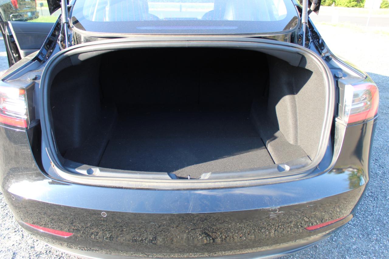 Tesla Model 3 Base 2018