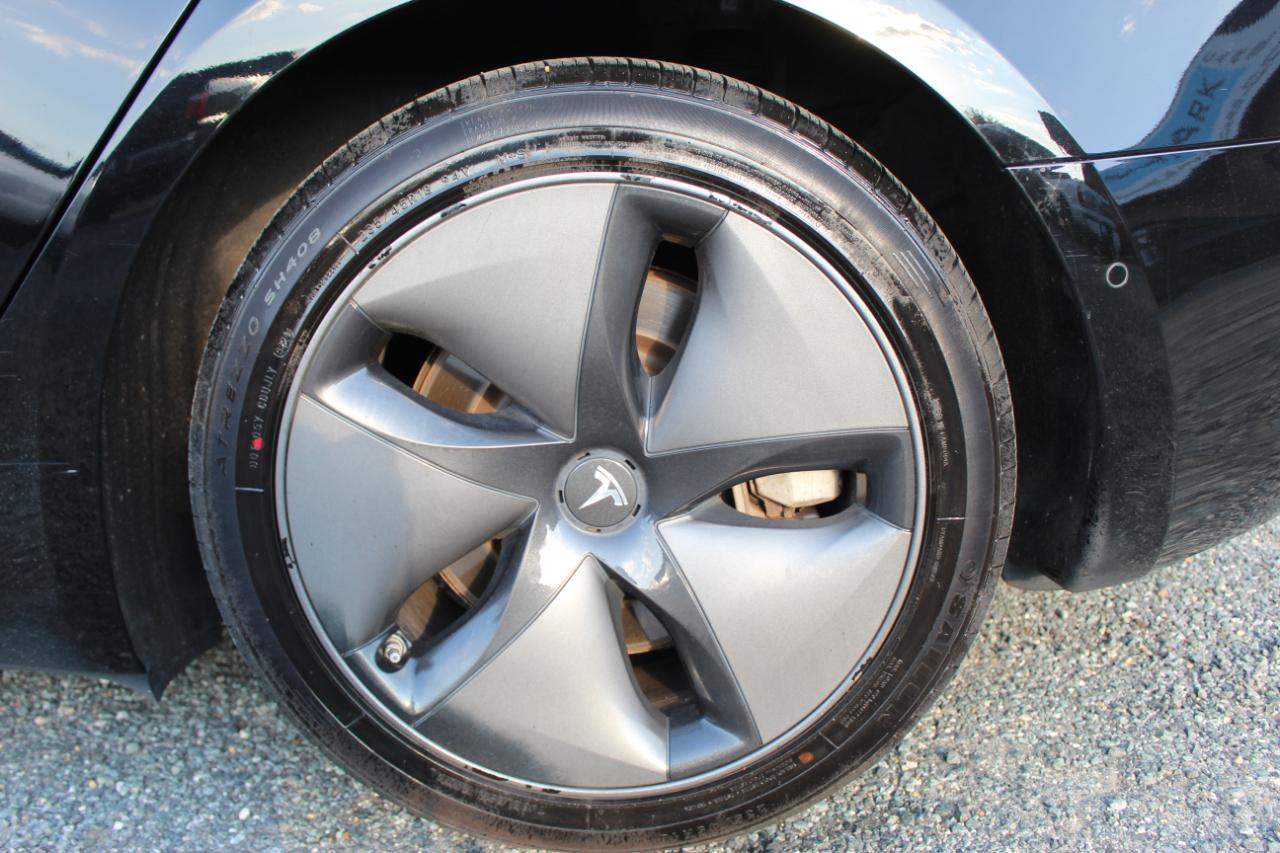 Tesla Model 3 Base 2018