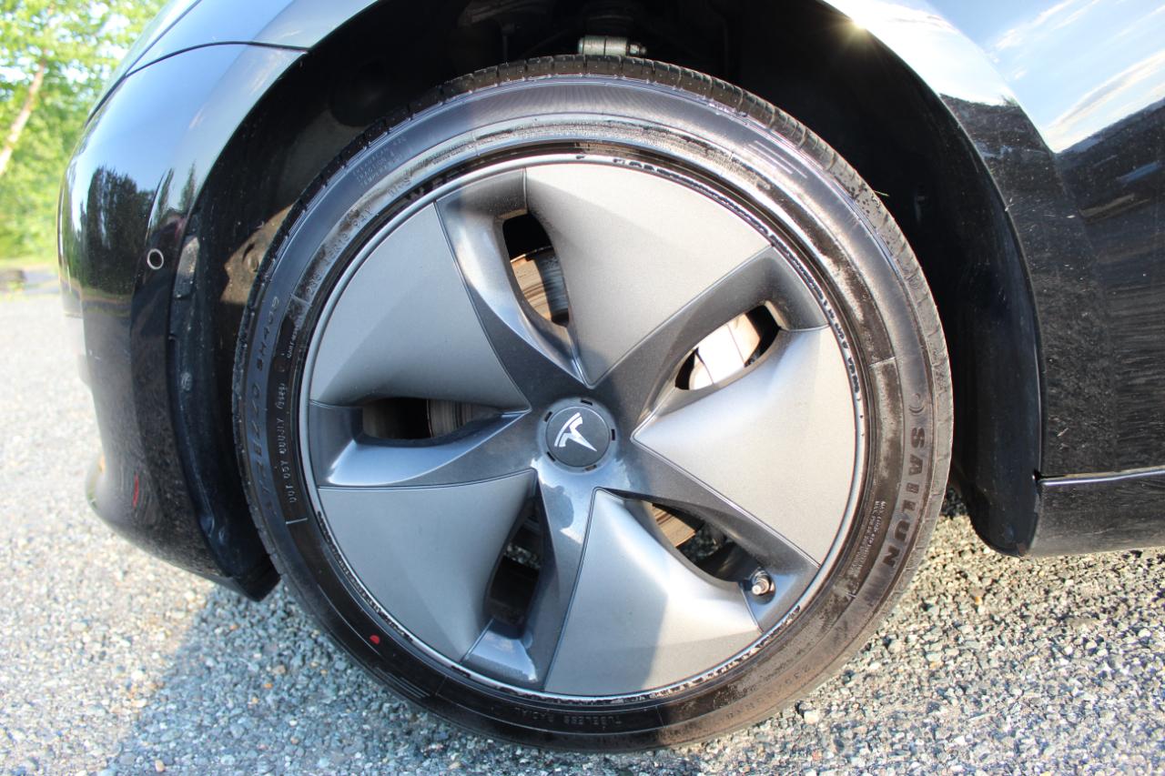 Tesla Model 3 Base 2018