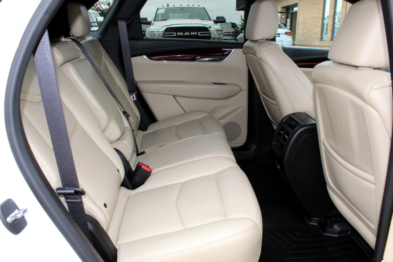 Cadillac XT5 Premium Luxury 4D SUV AWD 2017 Cadillac XT5 Premium Luxury 4D SUV AWD 2017