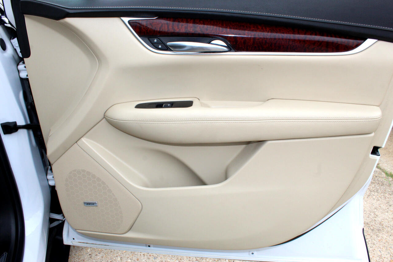 Cadillac XT5 Premium Luxury 4D SUV AWD 2017 Cadillac XT5 Premium Luxury 4D SUV AWD 2017