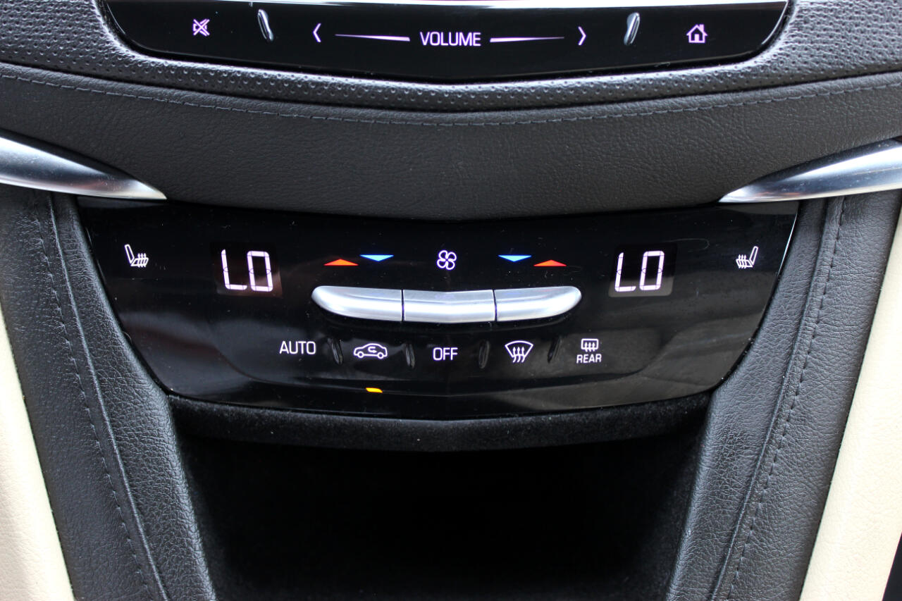 Cadillac XT5 Premium Luxury 4D SUV AWD 2017 Cadillac XT5 Premium Luxury 4D SUV AWD 2017