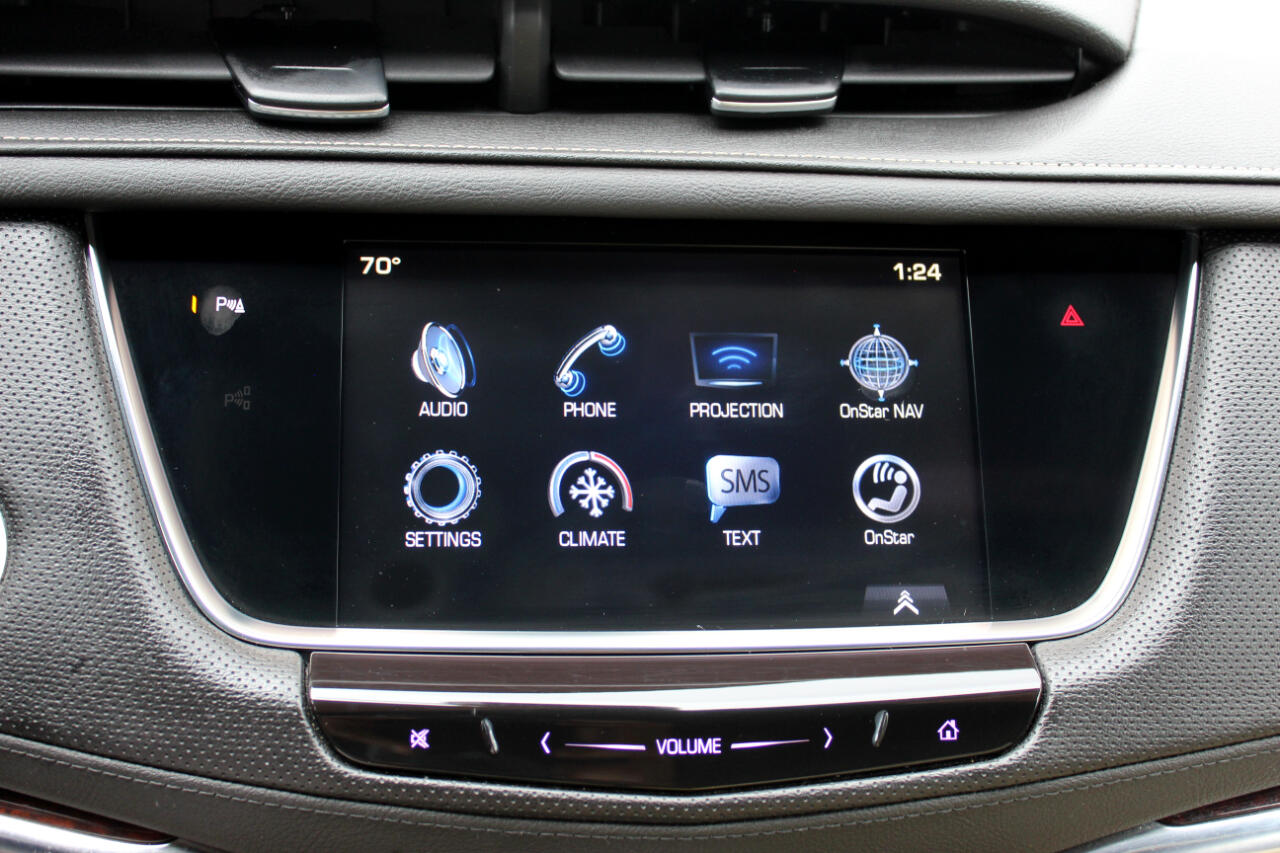 Cadillac XT5 Premium Luxury 4D SUV AWD 2017 Cadillac XT5 Premium Luxury 4D SUV AWD 2017