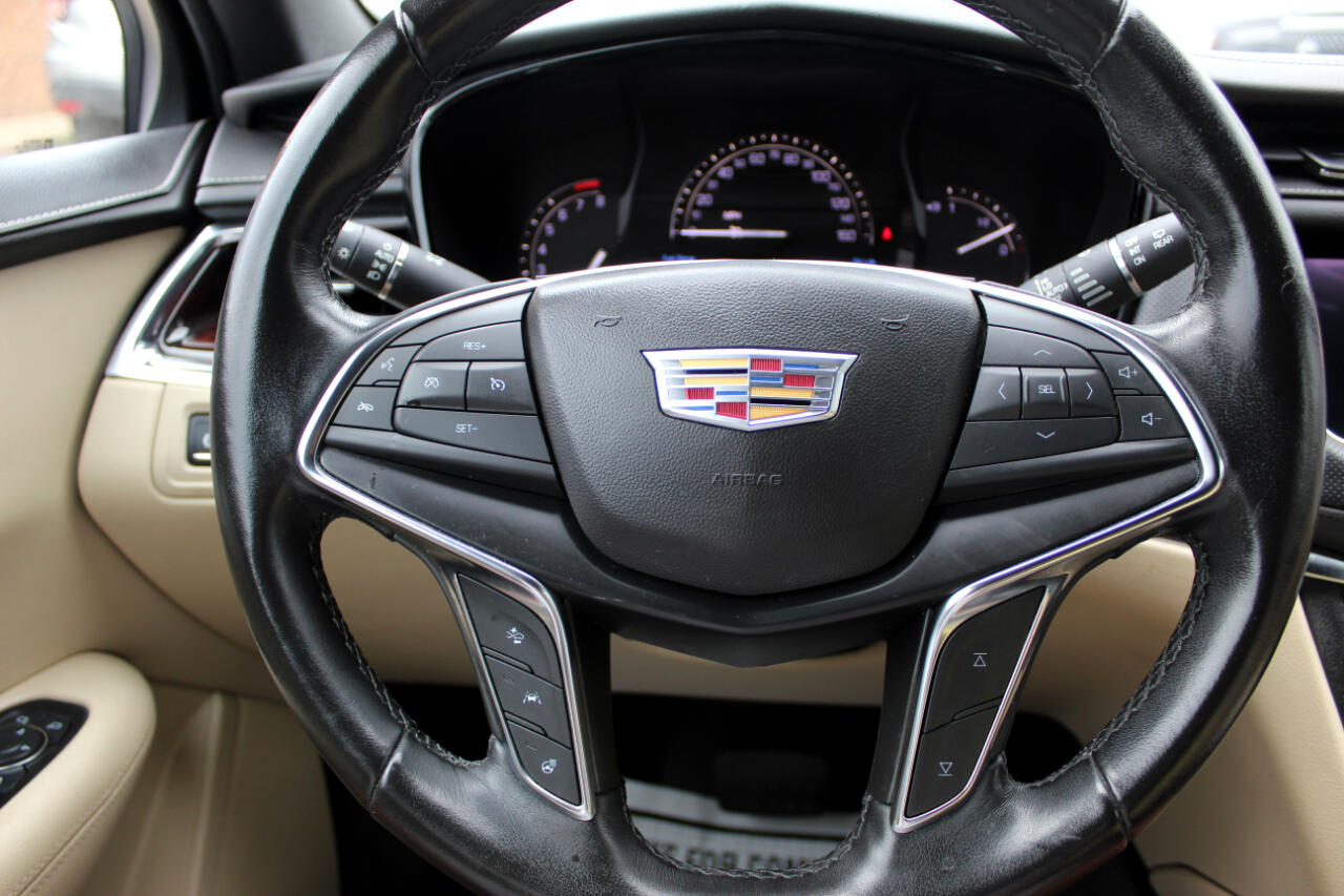 Cadillac XT5 Premium Luxury 4D SUV AWD 2017 Cadillac XT5 Premium Luxury 4D SUV AWD 2017