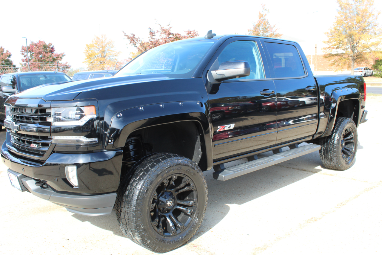 Chevrolet Silverado 1500 LTZ Z71 Crew Cab 4WD SWB 2016 Chevrolet Silverado 1500 LTZ Z71 Crew Cab 4WD SWB 2016