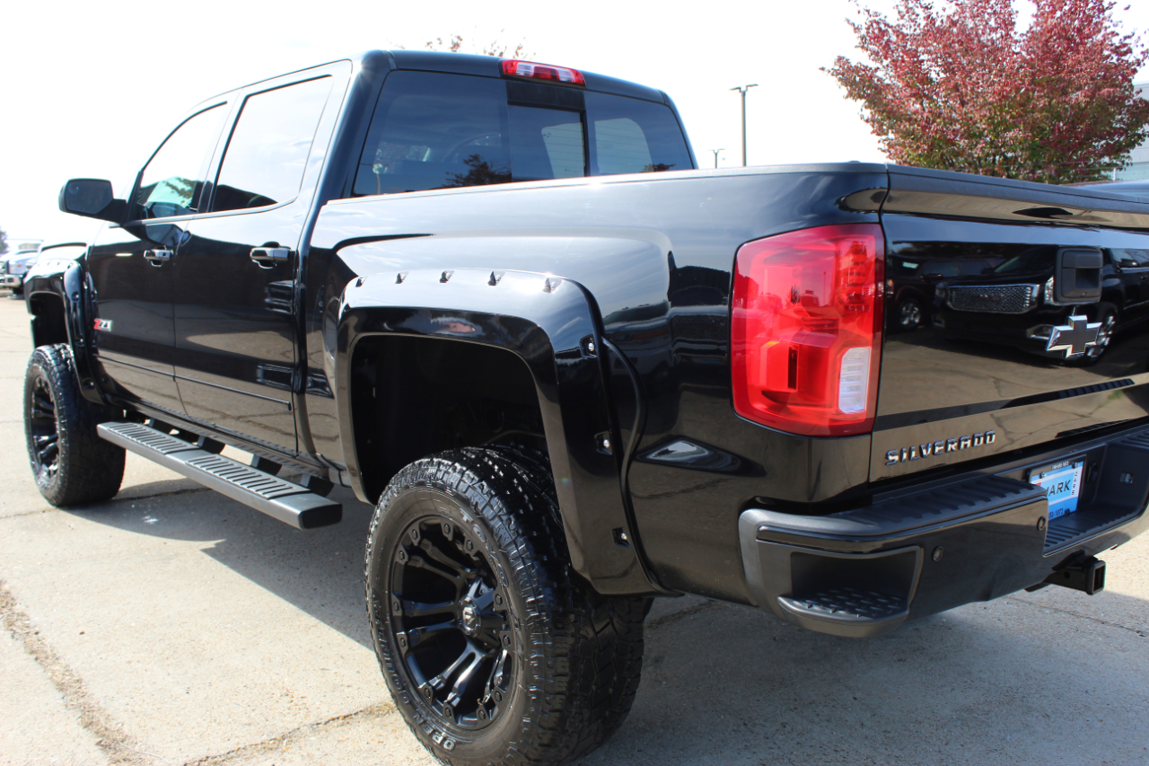 Chevrolet Silverado 1500 LTZ Z71 Crew Cab 4WD SWB 2016 Chevrolet Silverado 1500 LTZ Z71 Crew Cab 4WD SWB 2016
