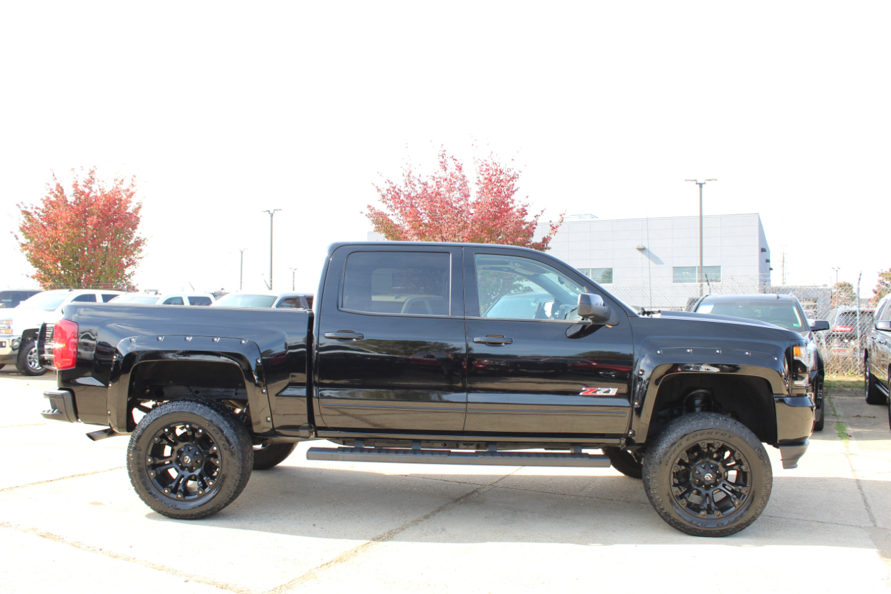 Chevrolet Silverado 1500 LTZ Z71 Crew Cab 4WD SWB 2016 Chevrolet Silverado 1500 LTZ Z71 Crew Cab 4WD SWB 2016