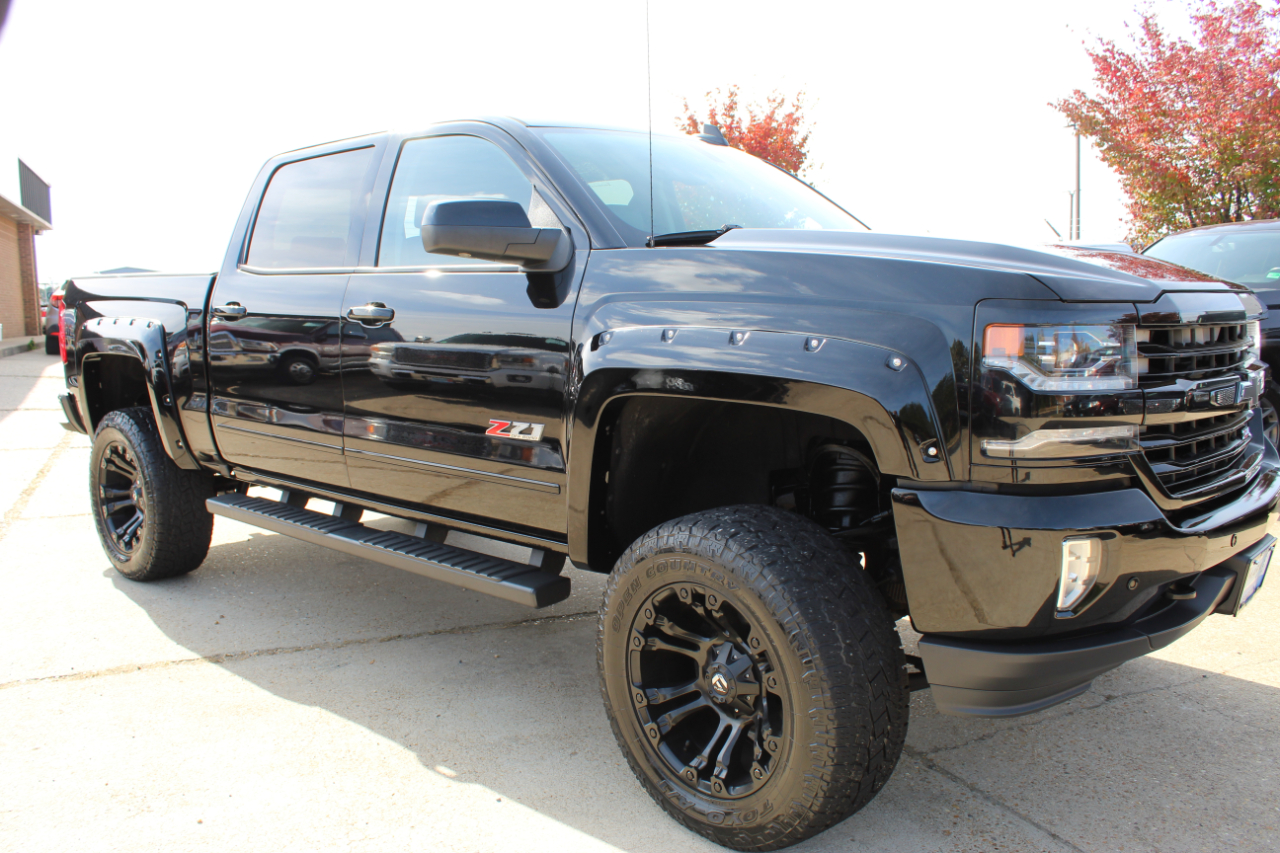 Chevrolet Silverado 1500 LTZ Z71 Crew Cab 4WD SWB 2016 Chevrolet Silverado 1500 LTZ Z71 Crew Cab 4WD SWB 2016