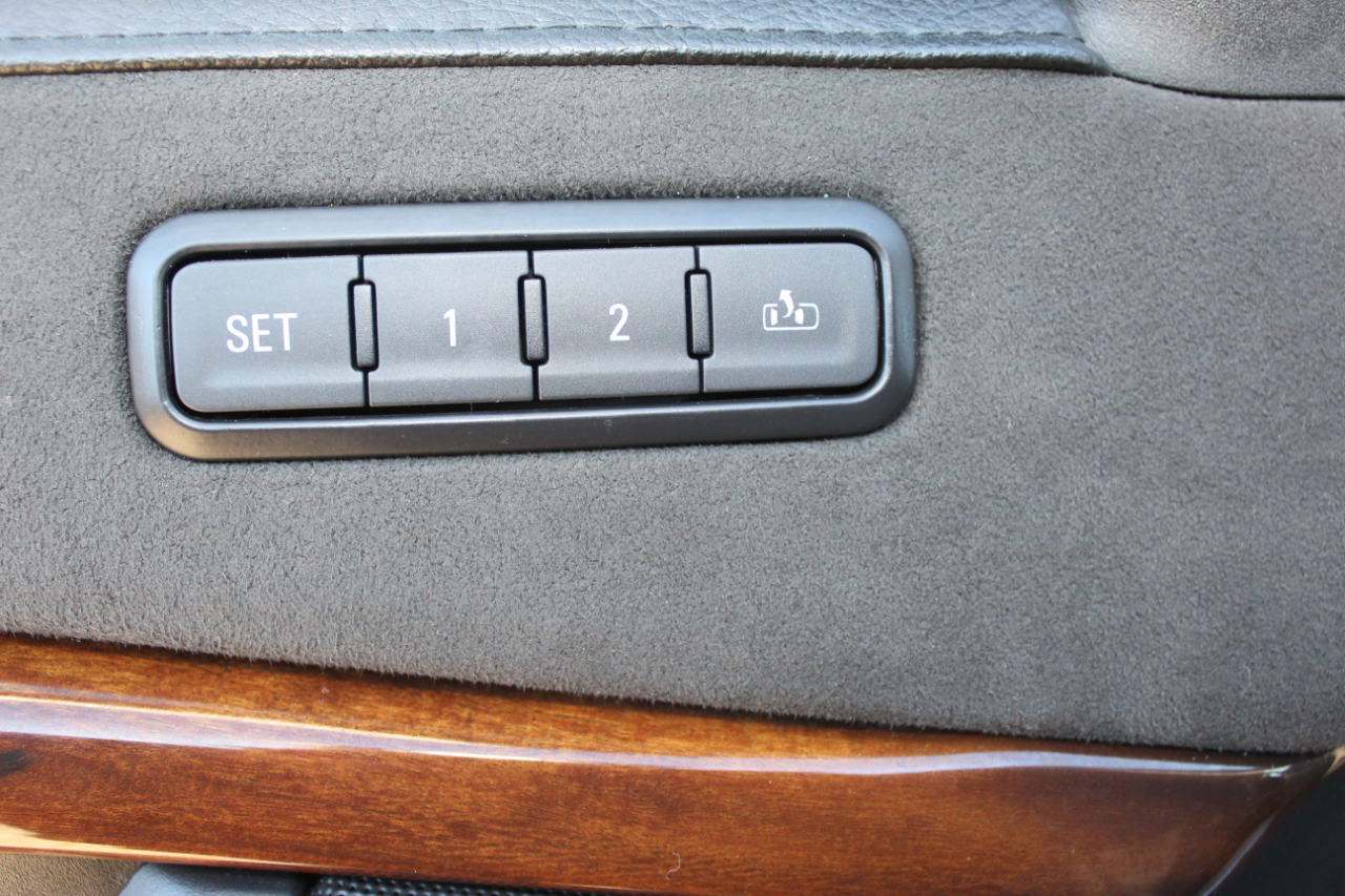 Cadillac Escalade Premium 4WD 2018 Cadillac Escalade Premium 4WD 2018