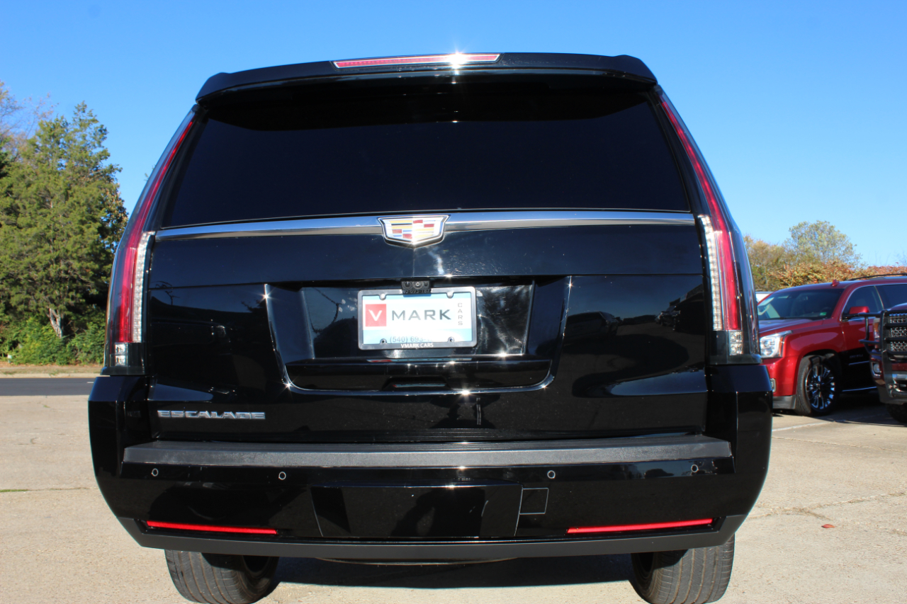 Cadillac Escalade Premium 4WD 2018 Cadillac Escalade Premium 4WD 2018