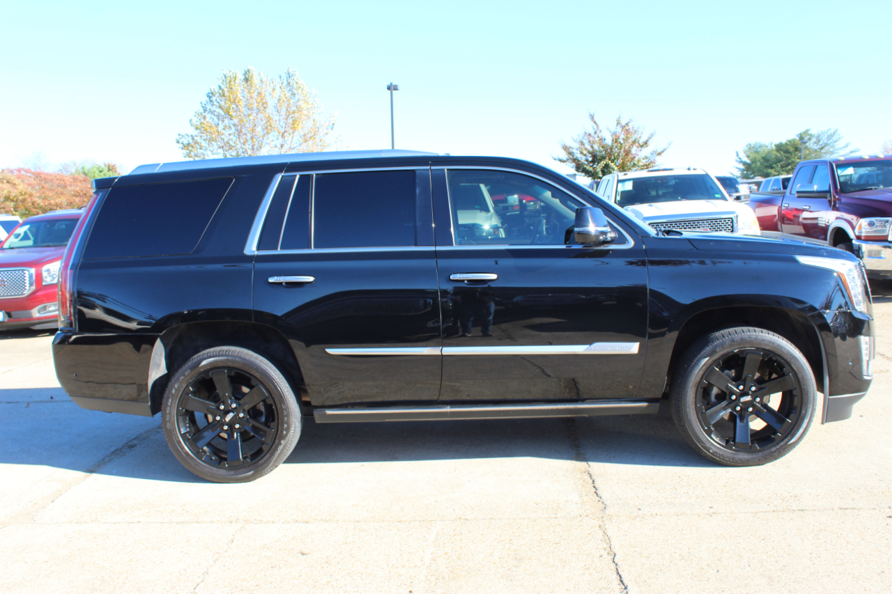 Cadillac Escalade Premium 4WD 2018 Cadillac Escalade Premium 4WD 2018