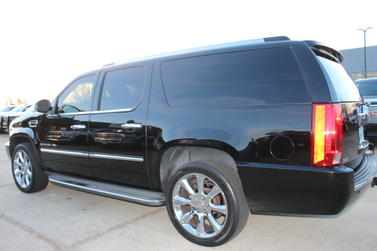 2012 Cadillac Escalade ESV Premium photo 4