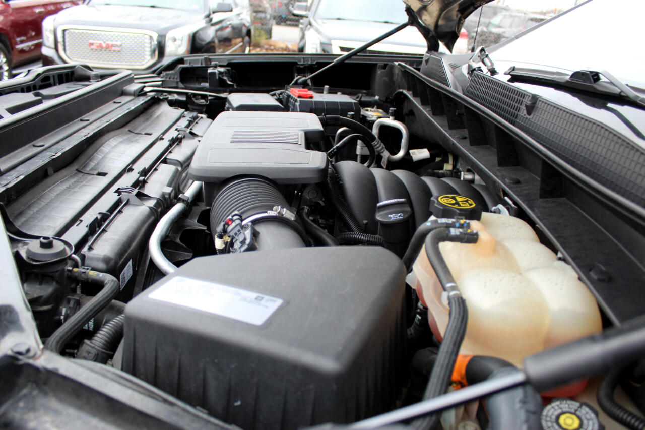 GMC Sierra 1500 AT4 Crew Cab Short Box 4WD 2020