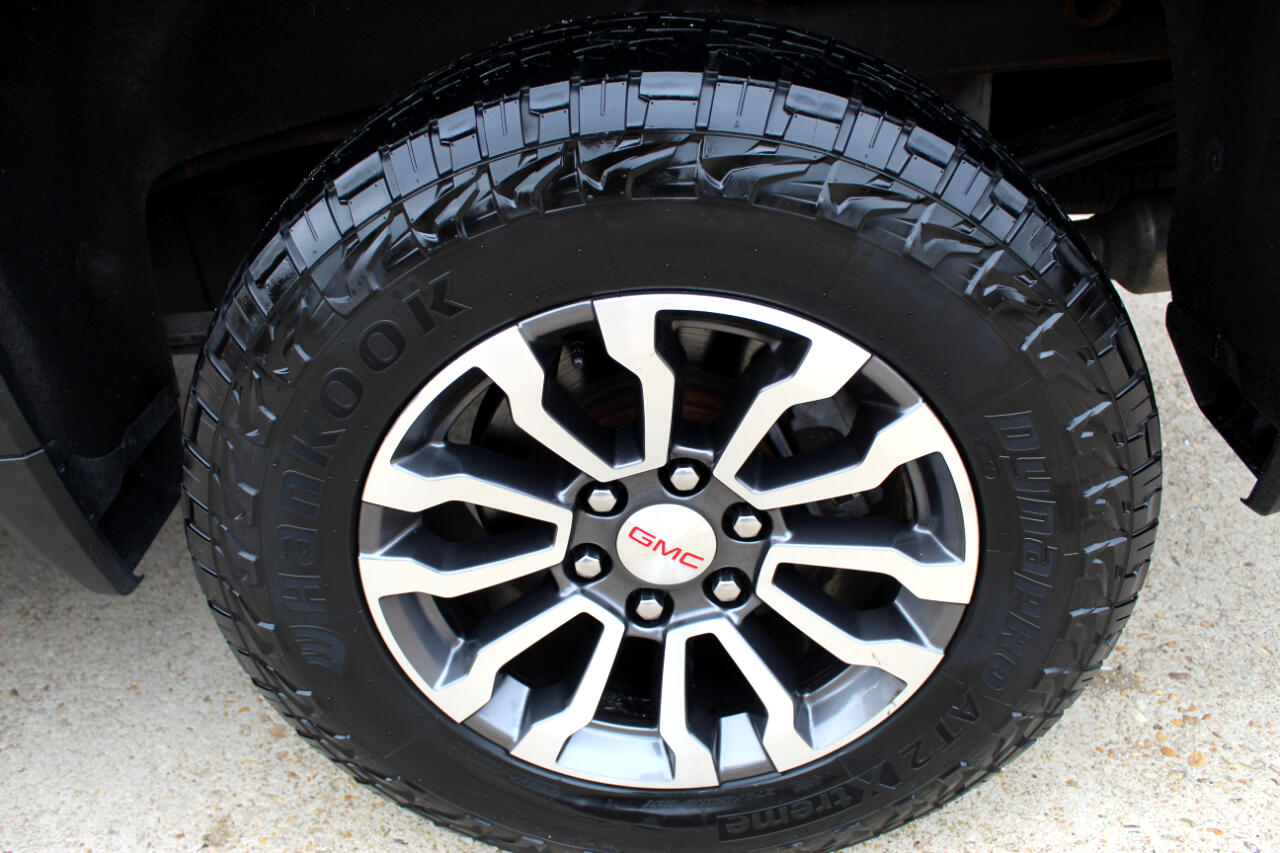 GMC Sierra 1500 AT4 Crew Cab Short Box 4WD 2020