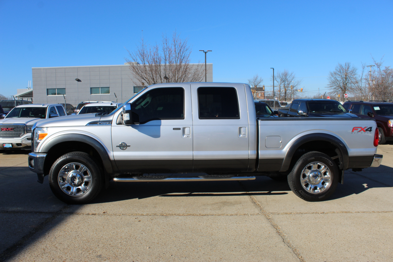 Ford F-250 SD Lariat Crew Cab 4WD 2015