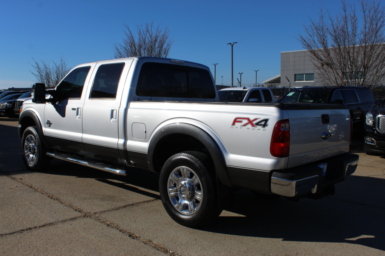 Ford F-250 SD Lariat Crew Cab 4WD 2015