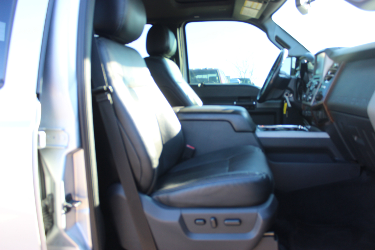 Ford F-250 SD Lariat Crew Cab 4WD 2015