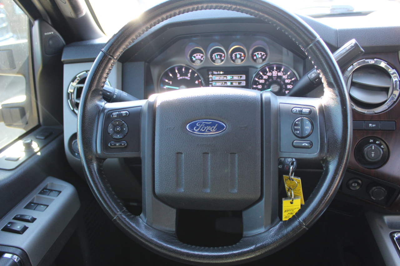 Ford F-250 SD Lariat Crew Cab 4WD 2015