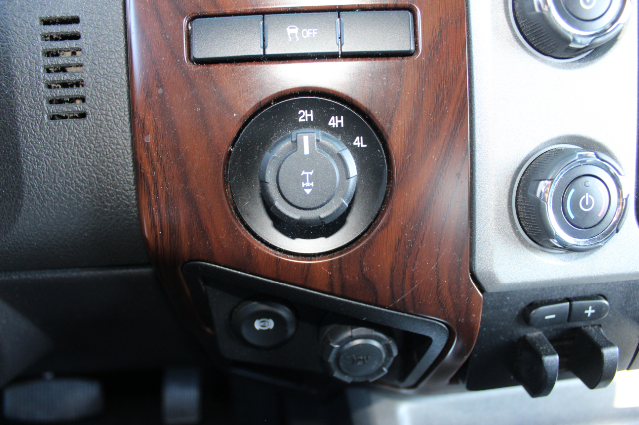 Ford F-250 SD Lariat Crew Cab 4WD 2015