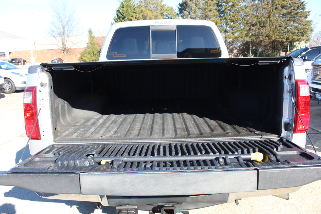 Ford F-250 SD Lariat Crew Cab 4WD 2015