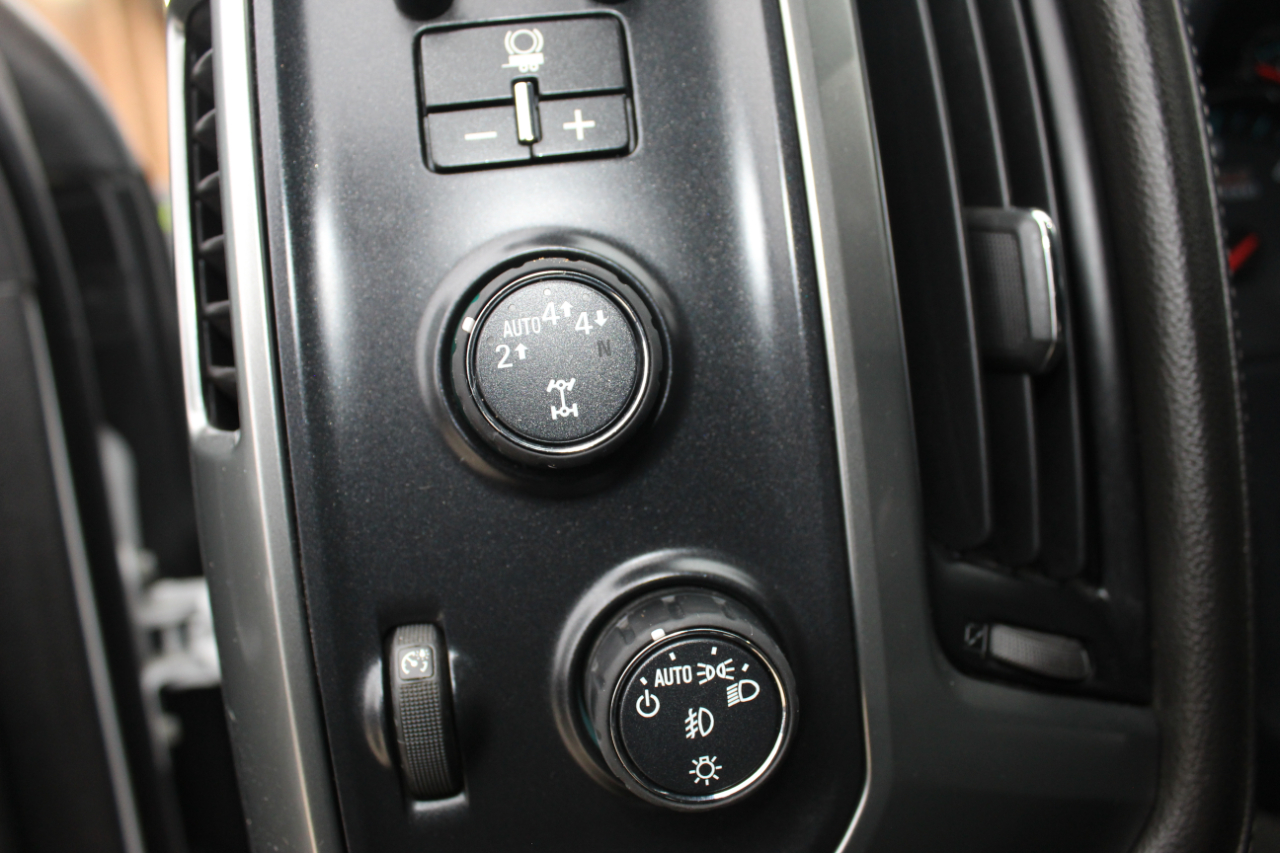 Chevrolet Silverado 1500 LTZ Z71 Double Cab 4WD 2018