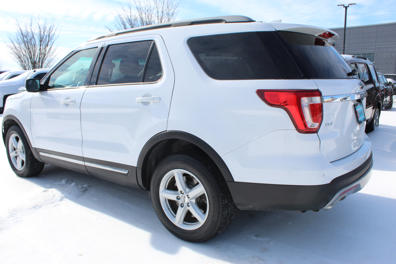 Ford Explorer XLT 4WD 2016