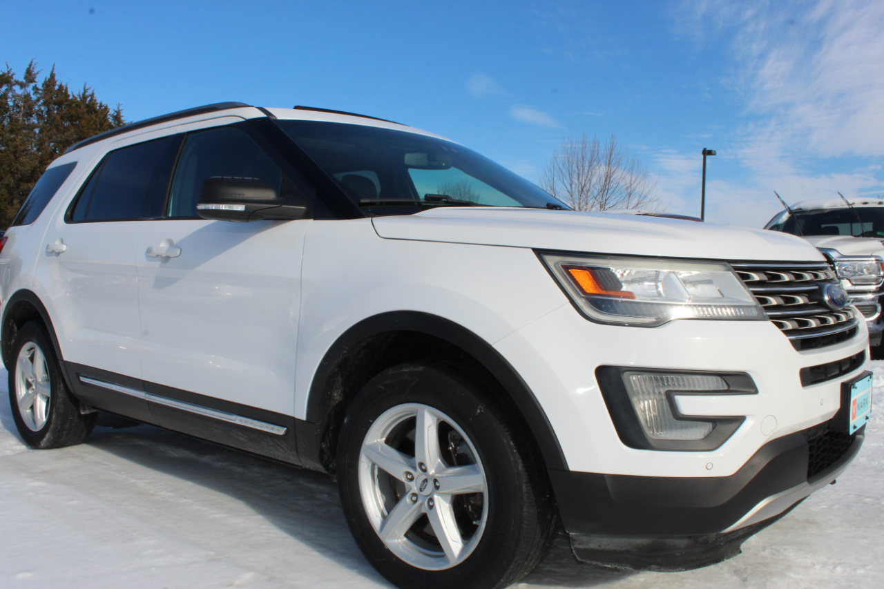 Ford Explorer XLT 4WD 2016