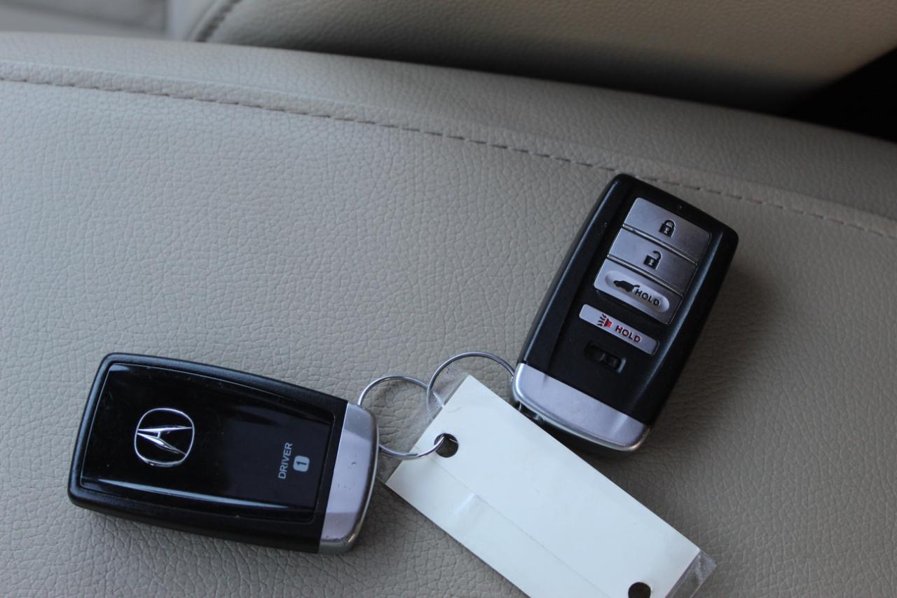 Acura MDX SH-AWD 9-Spd AT w/Tech Package 2017