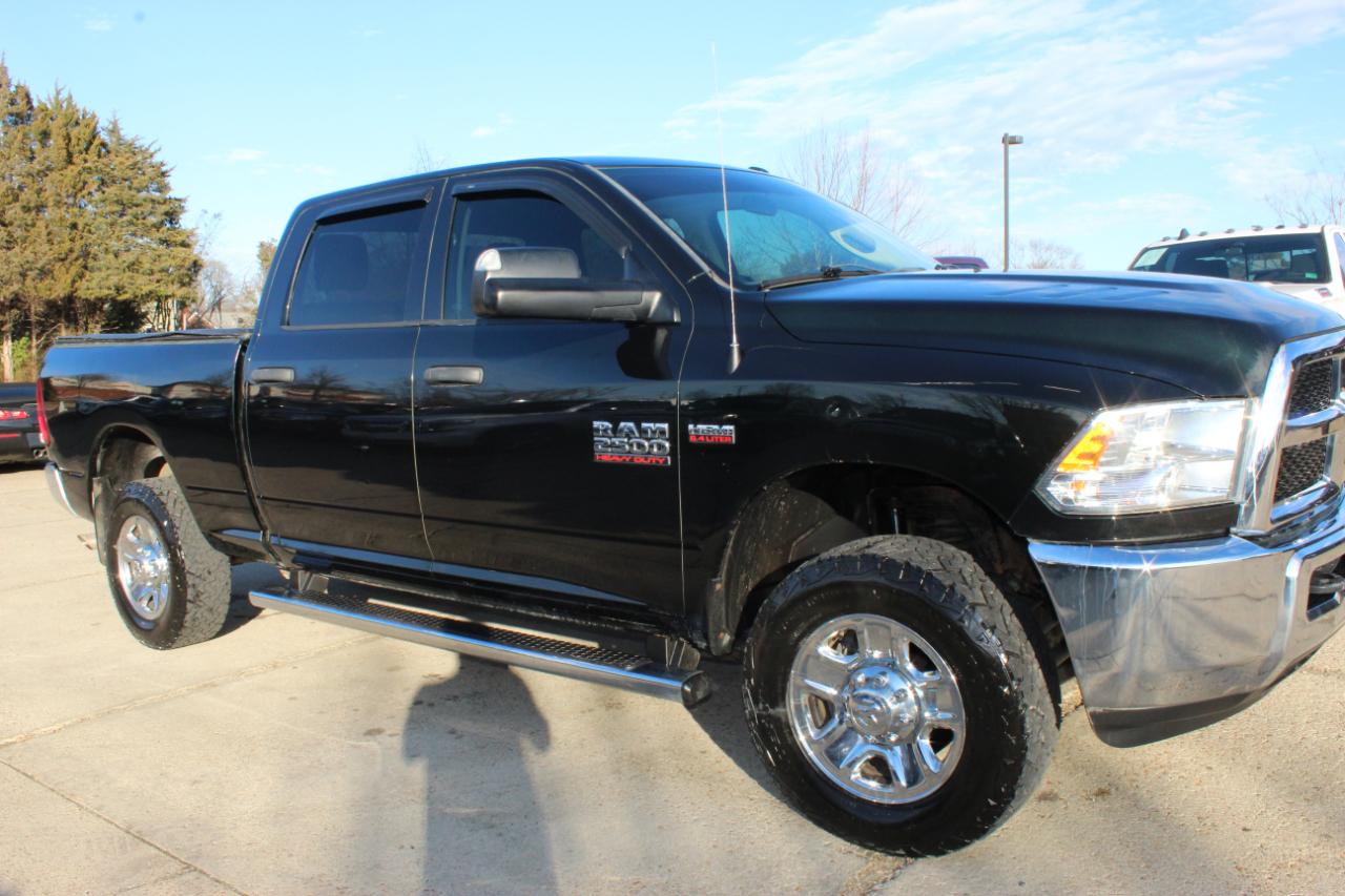 RAM 2500 Tradesman Crew Cab SWB 4WD 2017