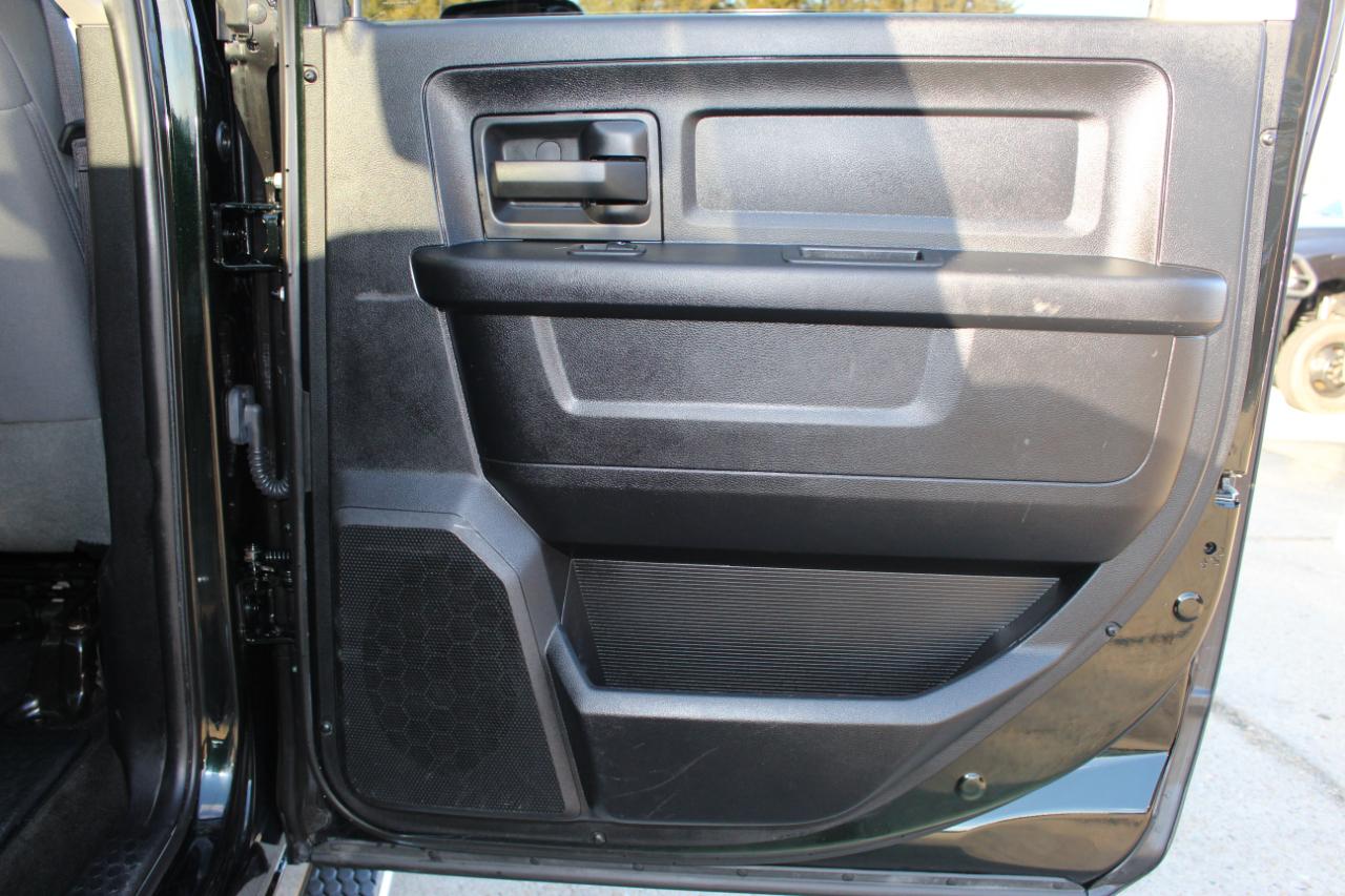 RAM 2500 Tradesman Crew Cab SWB 4WD 2017