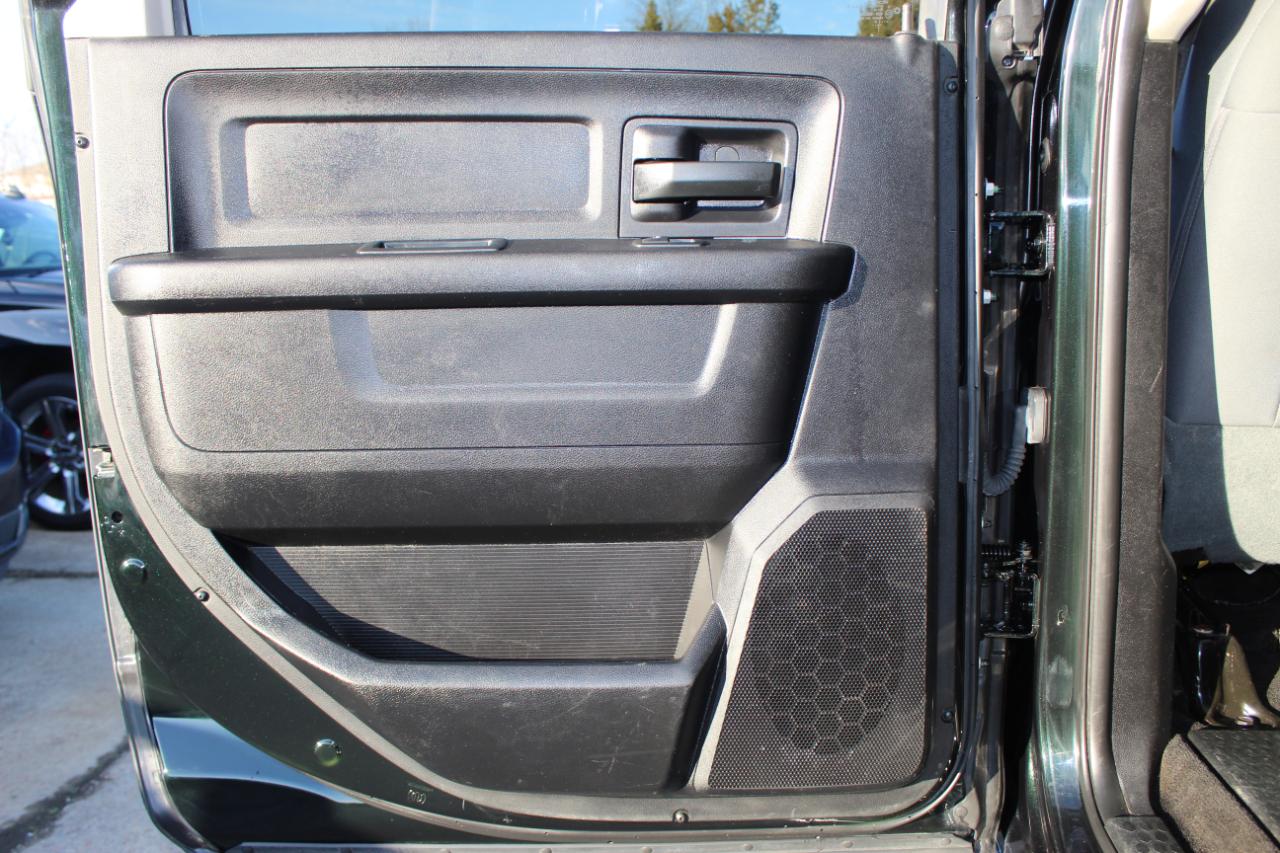 RAM 2500 Tradesman Crew Cab SWB 4WD 2017