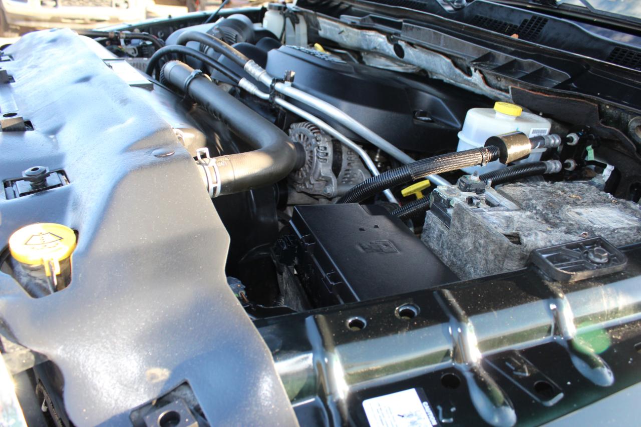 RAM 2500 Tradesman Crew Cab SWB 4WD 2017