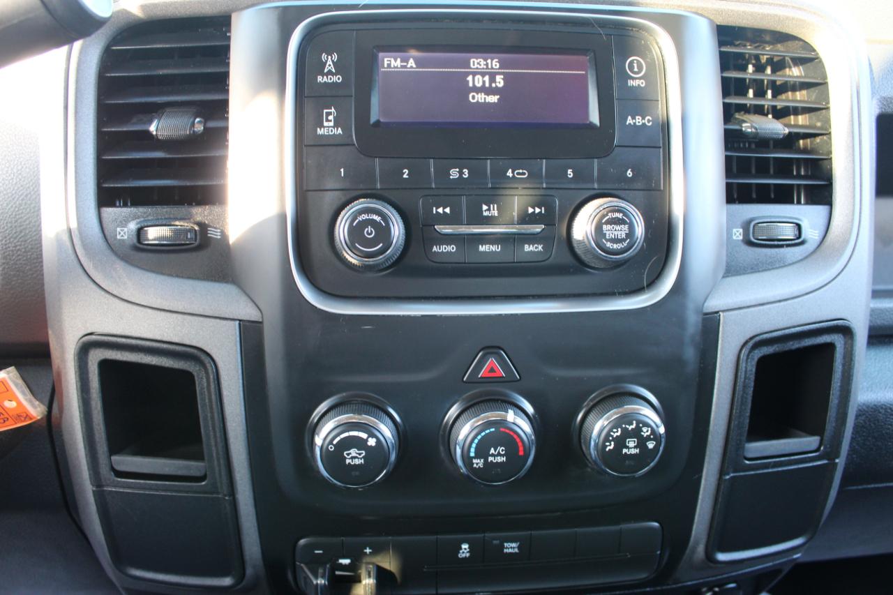 RAM 2500 Tradesman Crew Cab SWB 4WD 2017