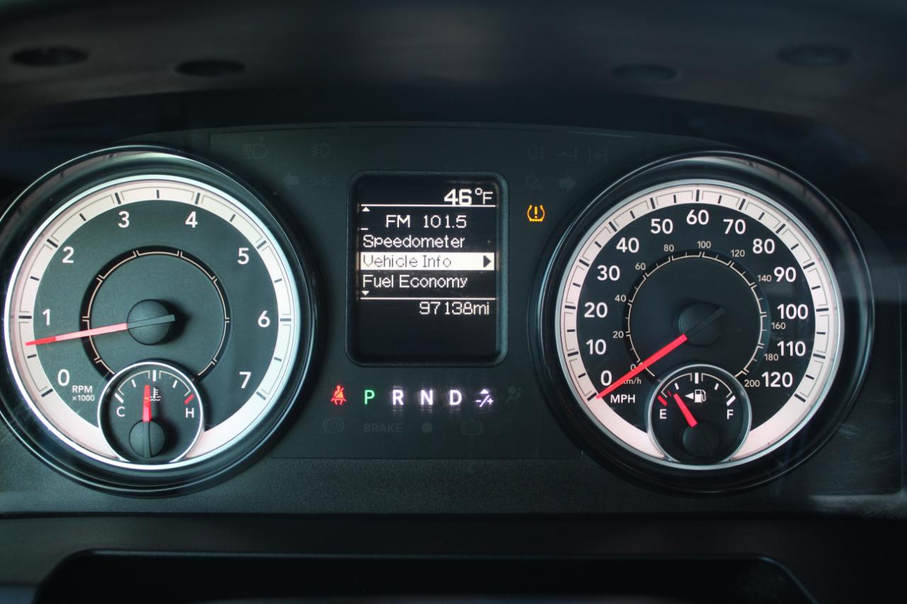 RAM 2500 Tradesman Crew Cab SWB 4WD 2017