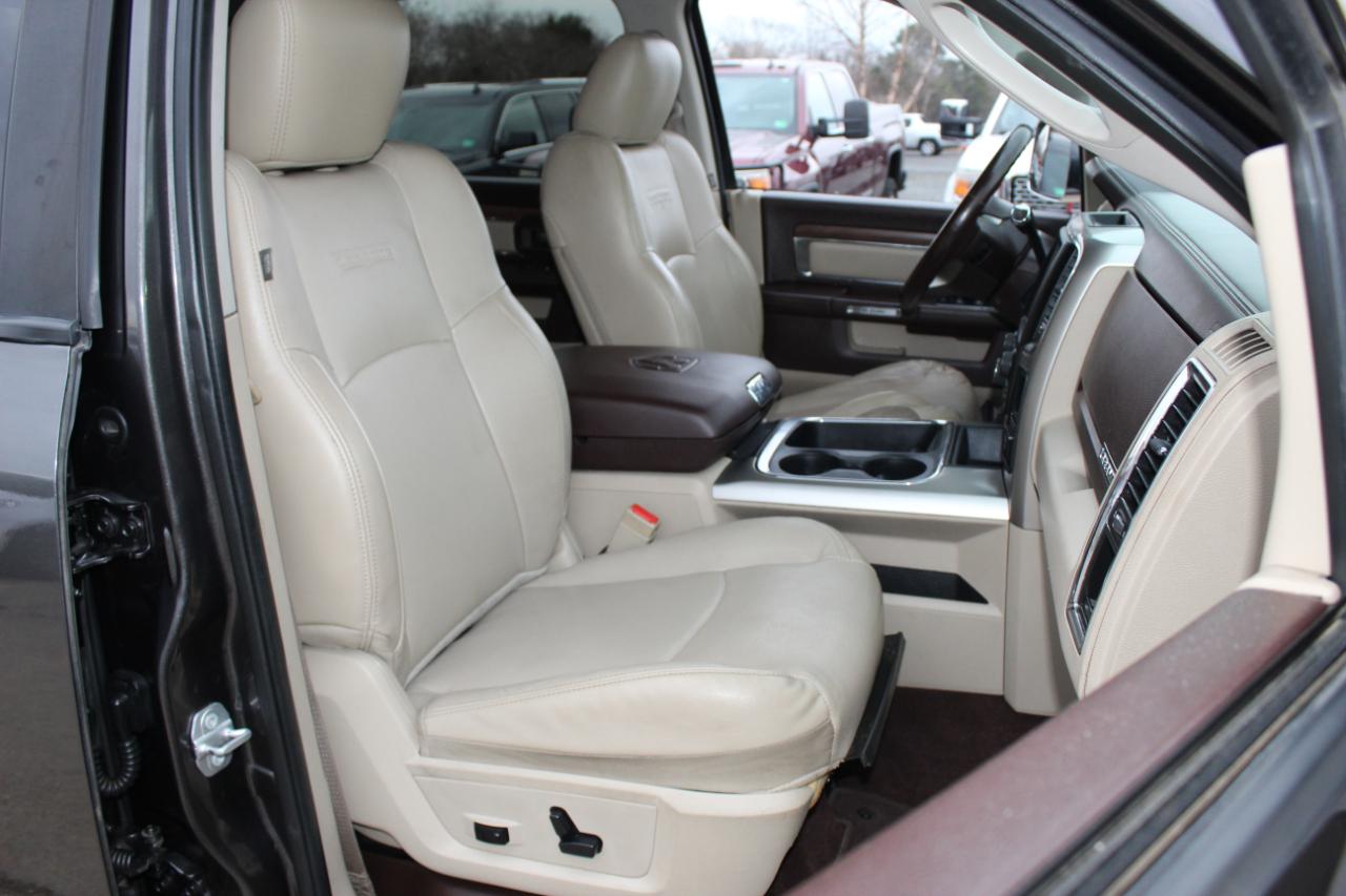 RAM 2500 Laramie Crew Cab SWB 4WD 2016