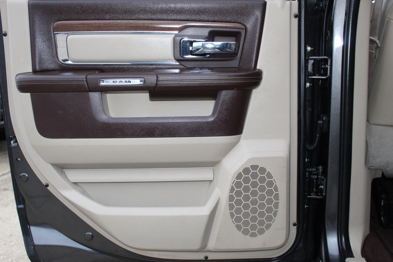 RAM 2500 Laramie Crew Cab SWB 4WD 2016