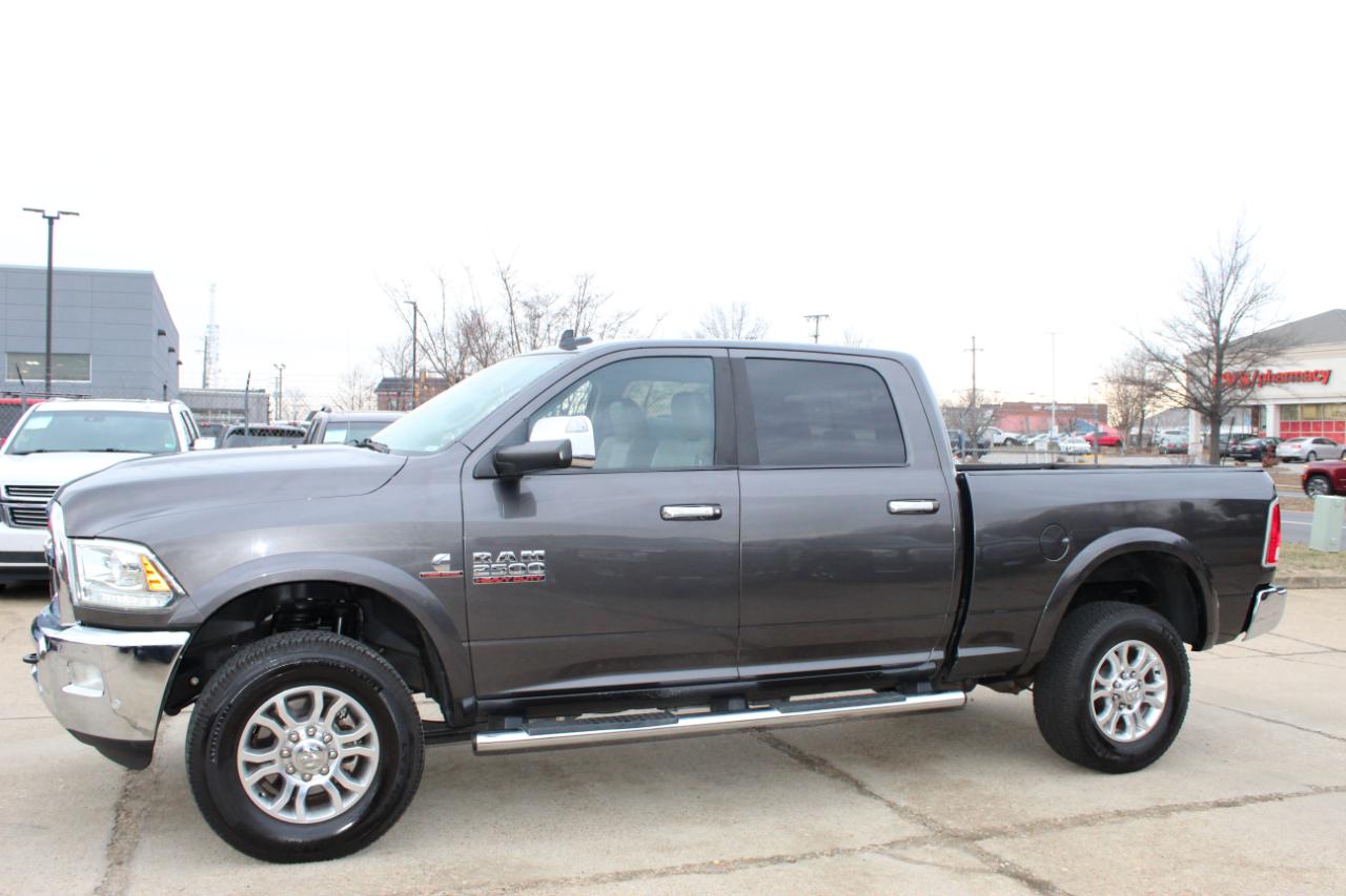 RAM 2500 Laramie Crew Cab SWB 4WD 2016