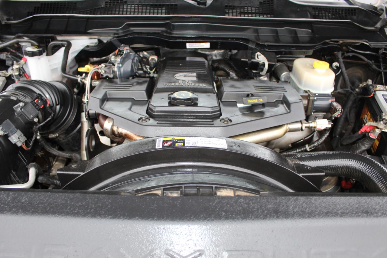 RAM 2500 Laramie Crew Cab SWB 4WD 2016