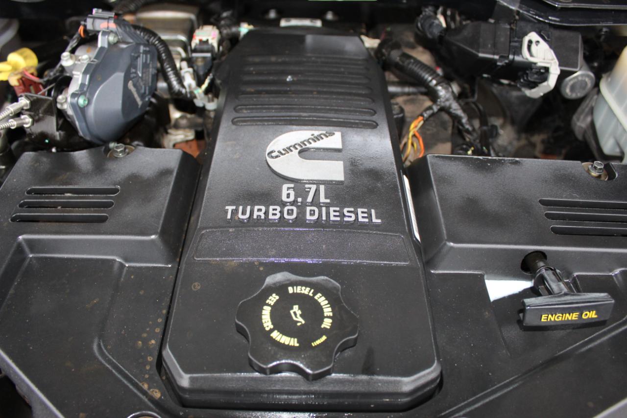 RAM 2500 Laramie Crew Cab SWB 4WD 2016