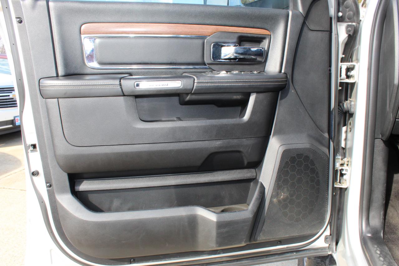 RAM 2500 Laramie Crew Cab LWB 4WD 2016