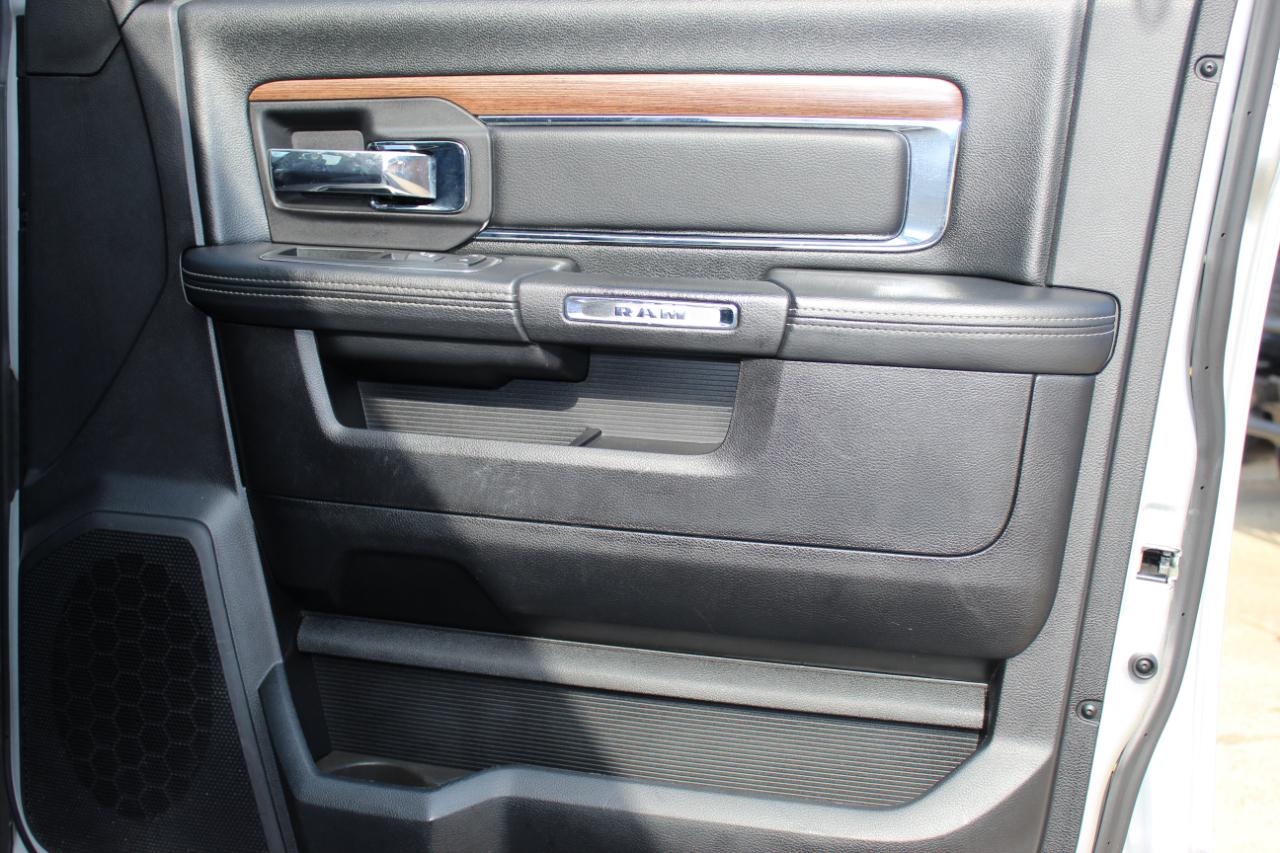 RAM 2500 Laramie Crew Cab LWB 4WD 2016