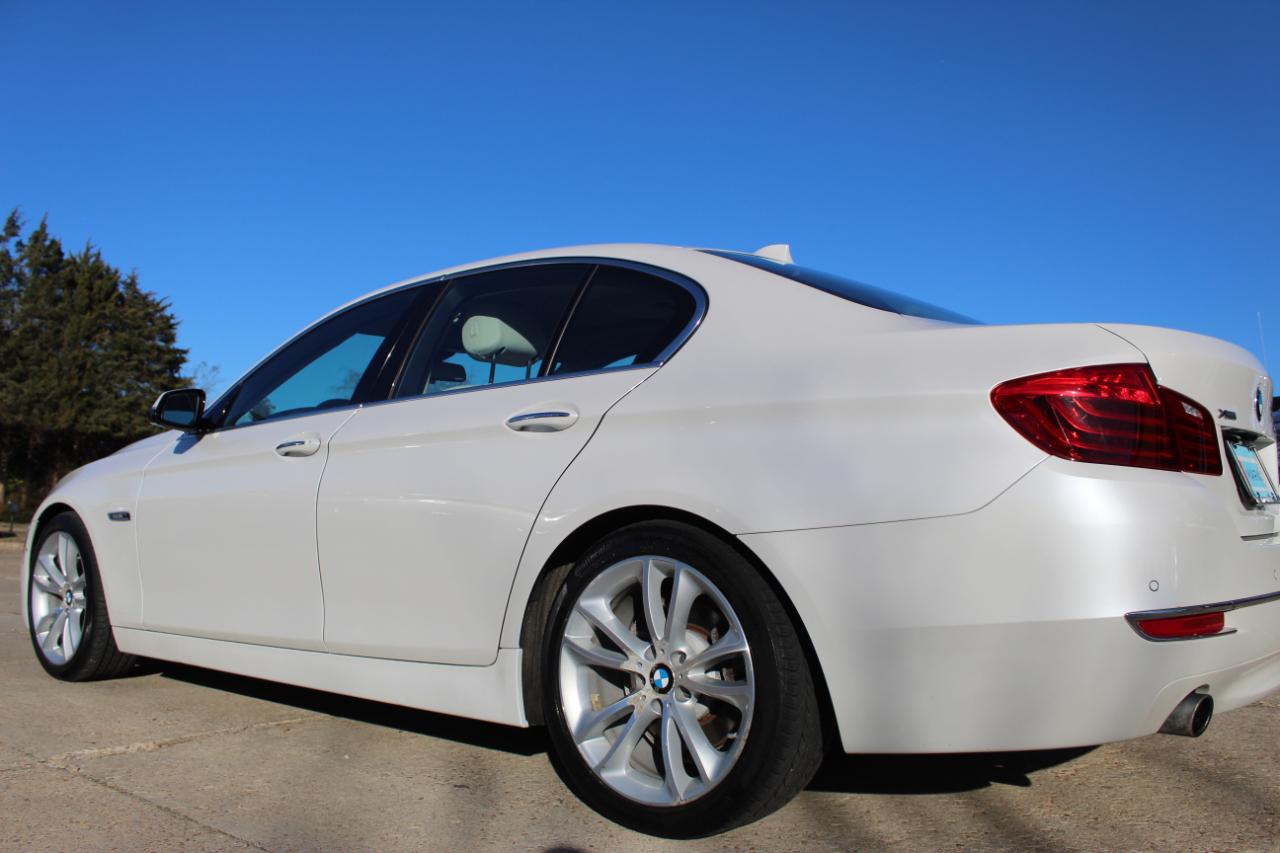 BMW 5-Series 535i xDrive 2016