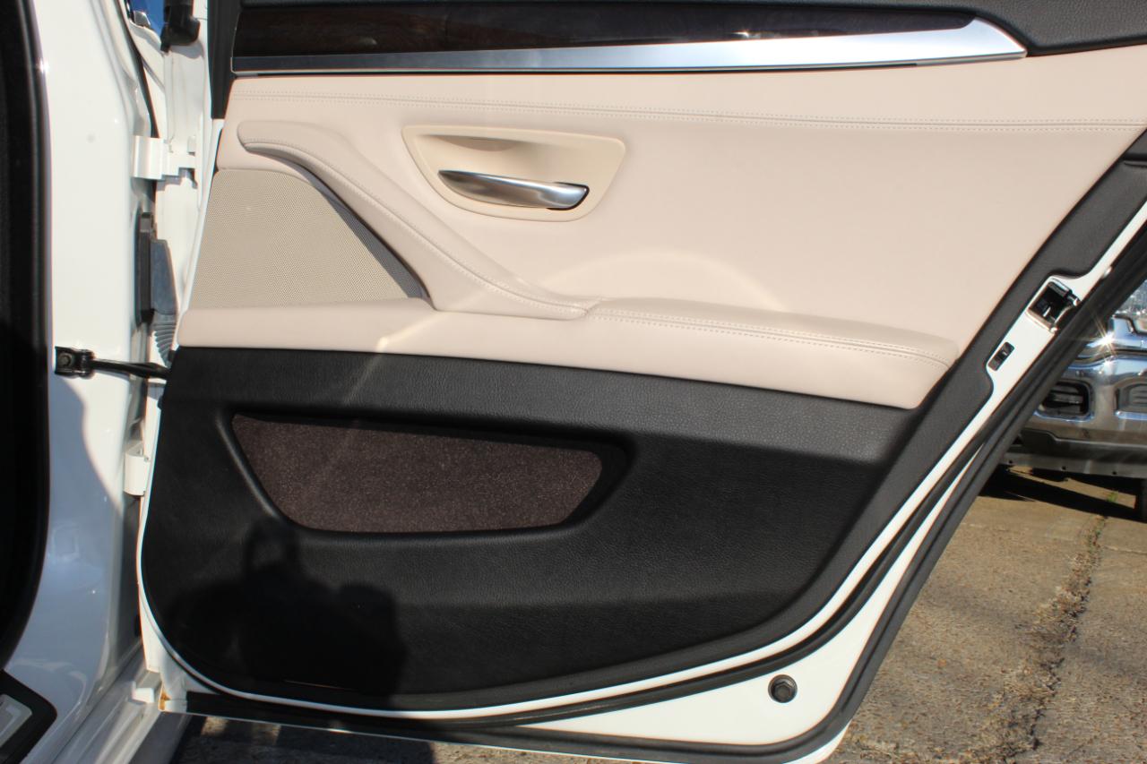 BMW 5-Series 535i xDrive 2016