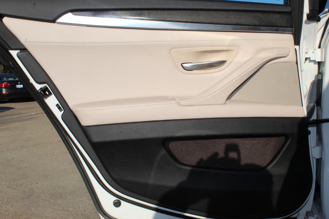 BMW 5-Series 535i xDrive 2016