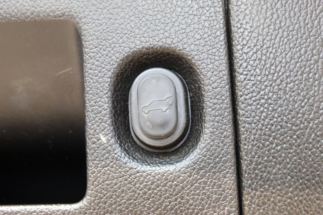 Cadillac Escalade ESV Premium Luxury 4WD 2016